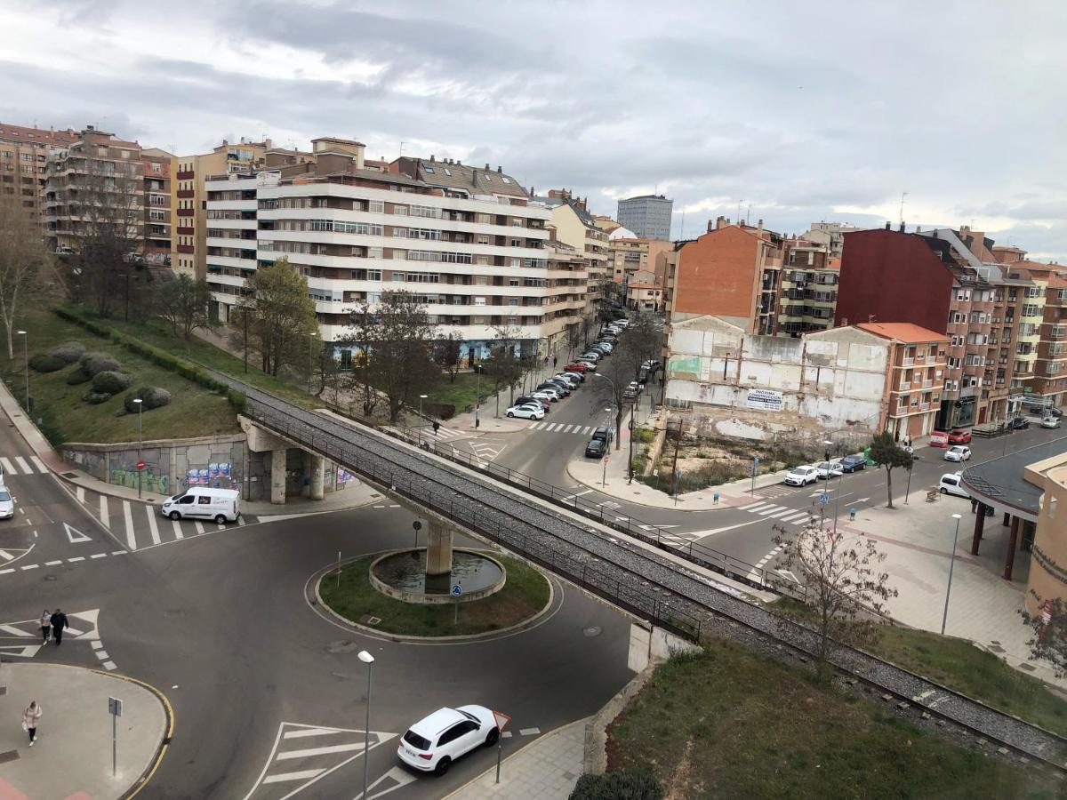Puerta Nueva Zamora Bagian luar foto